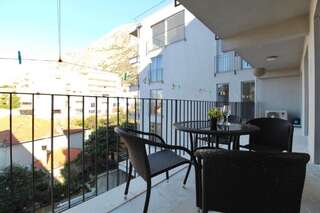 Апартаменты 2bd New Dobrota Apt w/ Pool, Gym & Sea Views Доброта Апартаменты с 2 спальнями-29